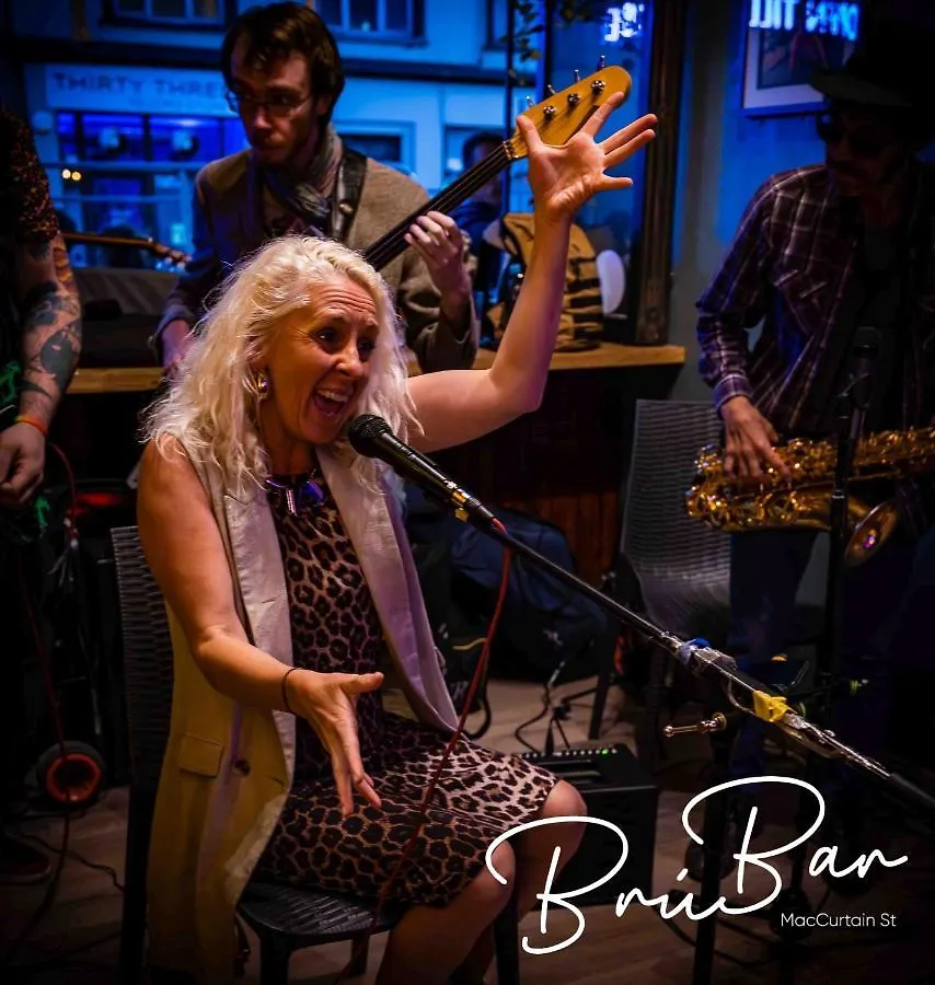 Bru Bar & Hostel Κορκ